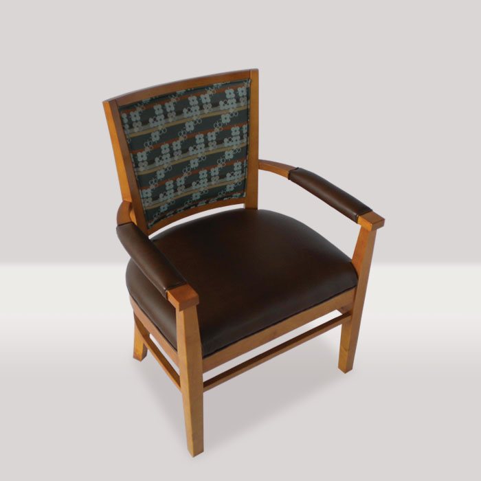 Mirabella Game Chair